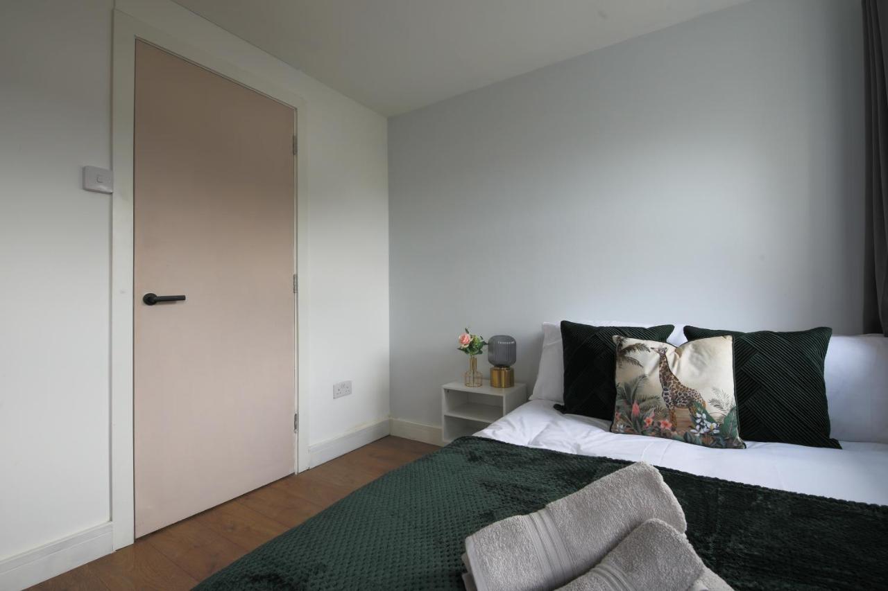 Apartment Stayright Stylish Bay 2 Bed Apartment- Private Parking & 10 Mins To Bay & Cardiff