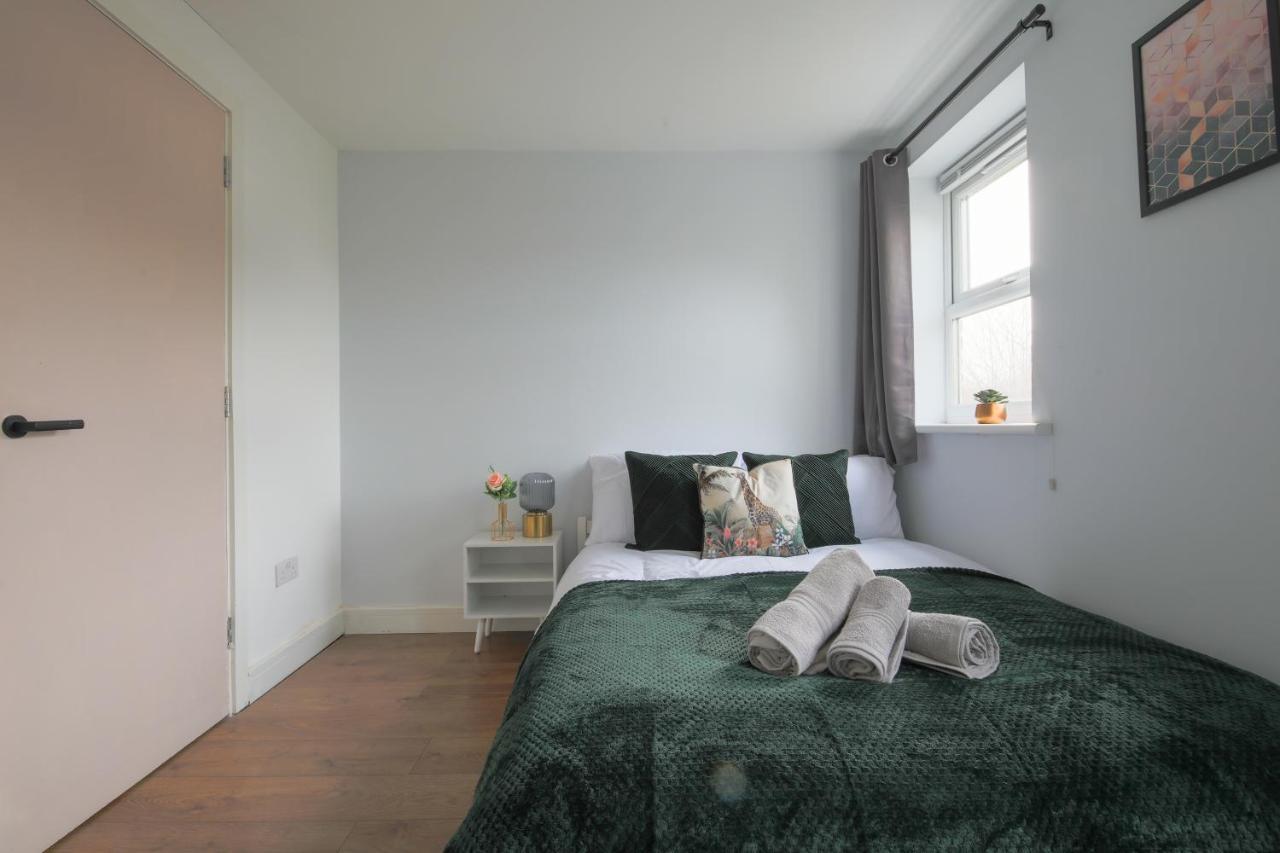 Apartment Stayright Stylish Bay 2 Bed Apartment- Private Parking & 10 Mins To Bay &