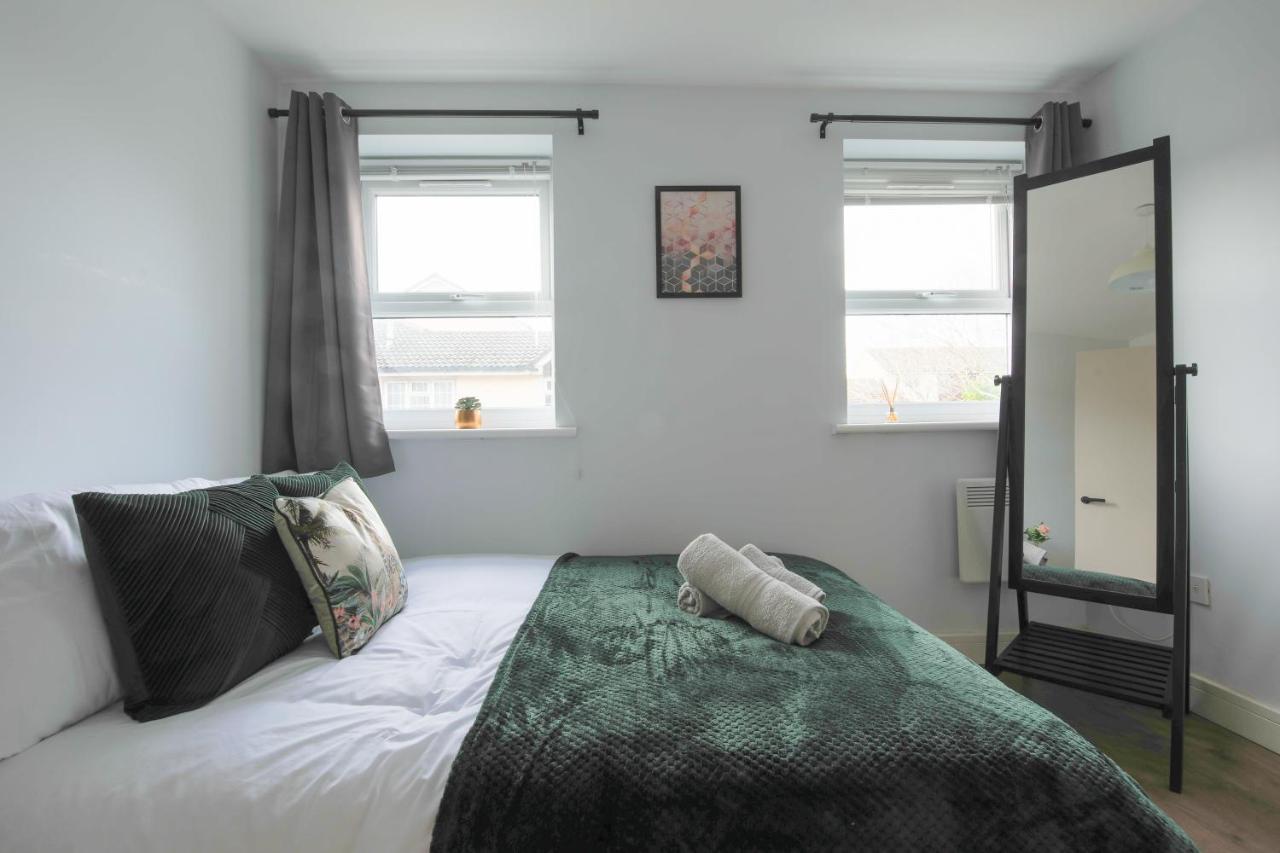 Apartment Stayright Stylish Bay 2 Bed Apartment- Private Parking & 10 Mins To Bay &