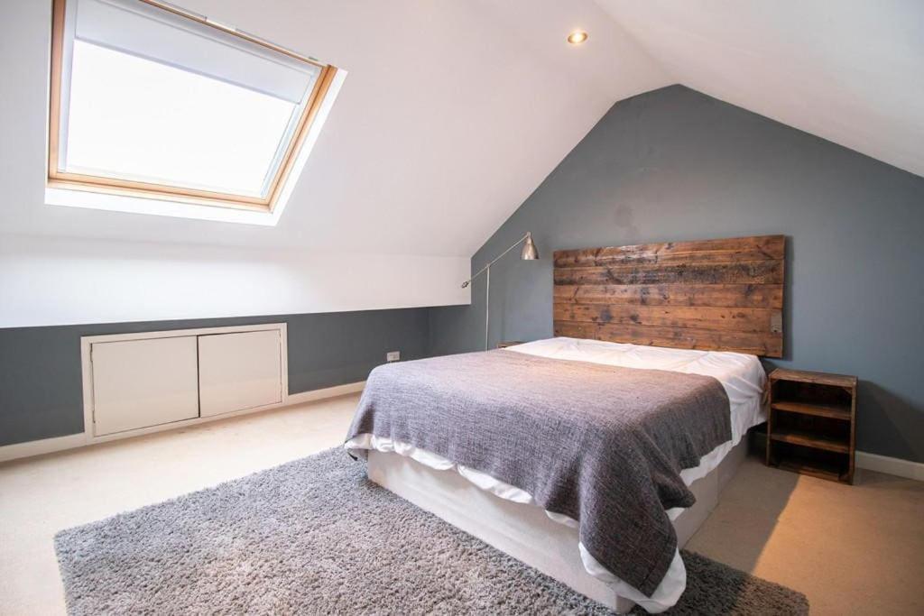 Burnaby's Home, By Host, Free On Street Parking * Cardiff