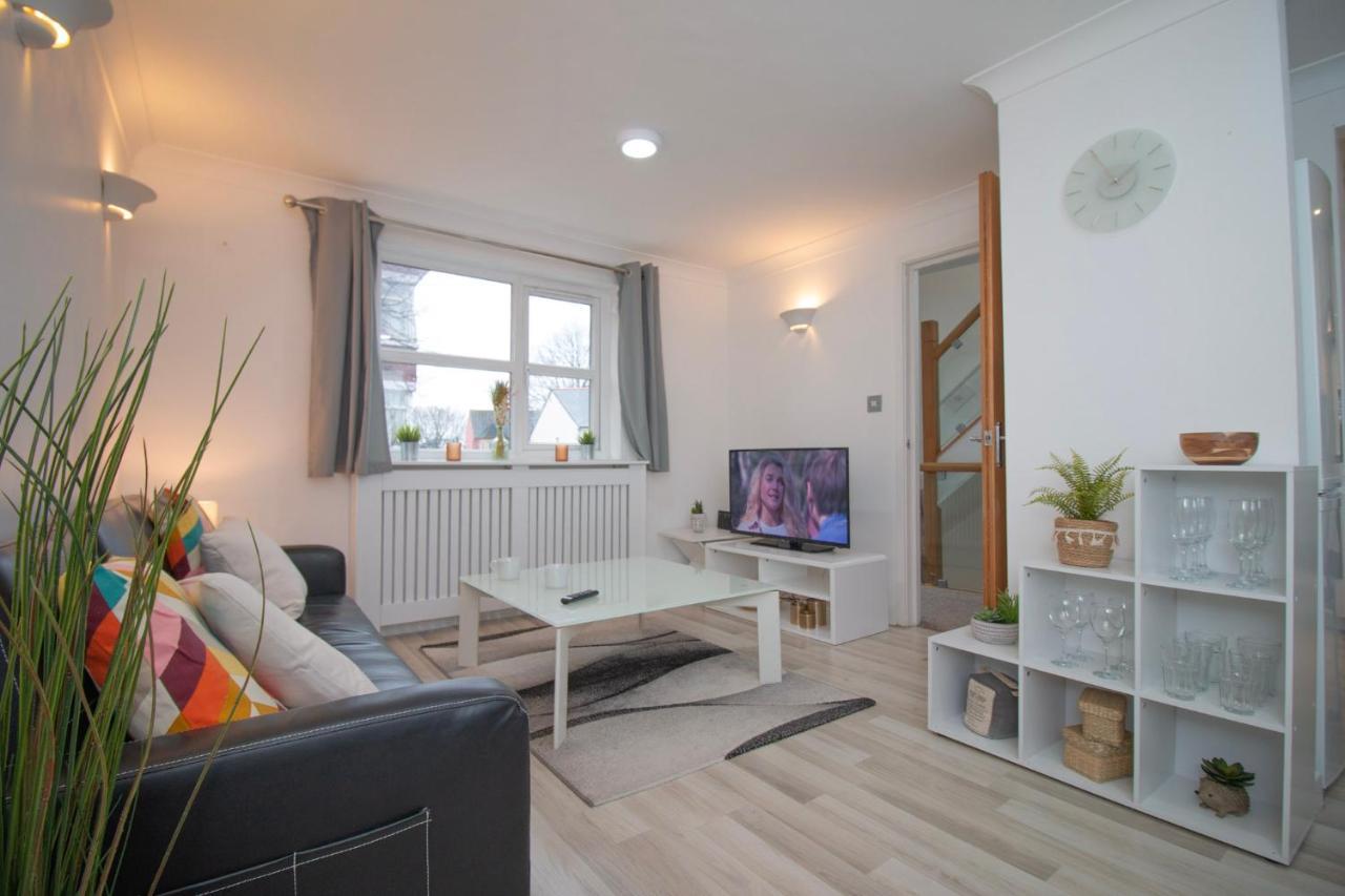 Sealock Mews By Promise Holiday home Cardiff