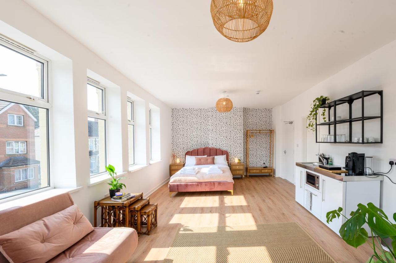 Neighbourhood Bedrooms Apartment