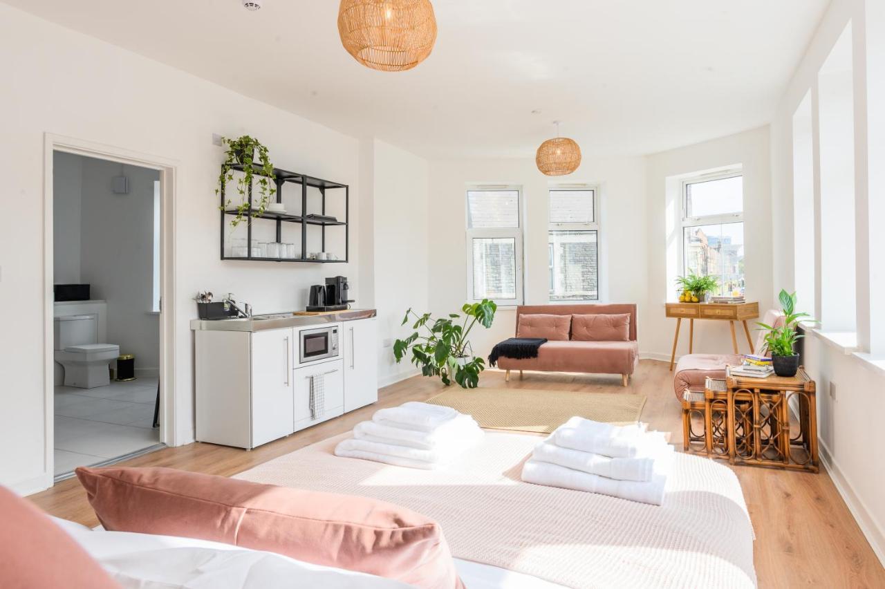 Neighbourhood Bedrooms Cardiff