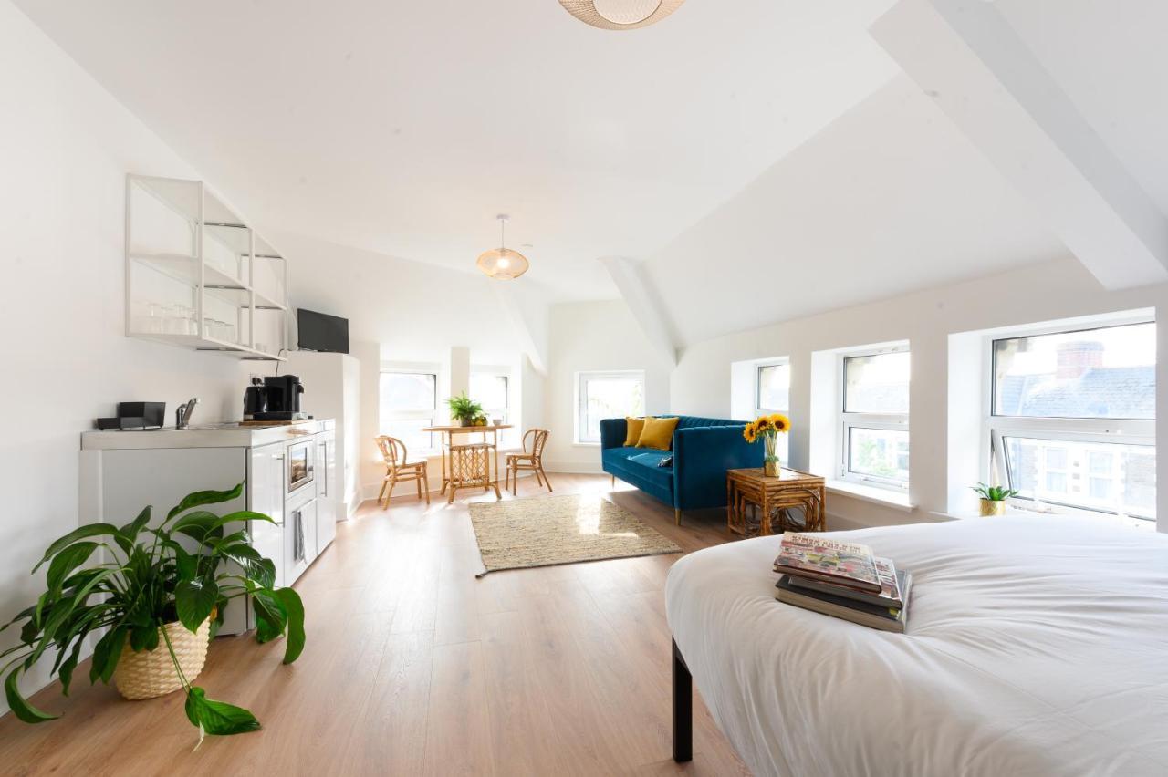 Neighbourhood Bedrooms Apartment Cardiff