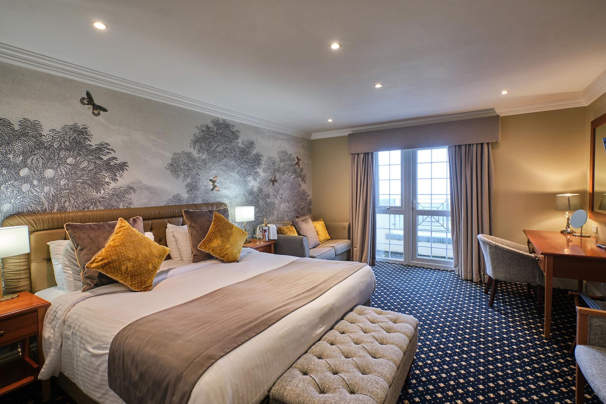 New House Country 4* Cardiff