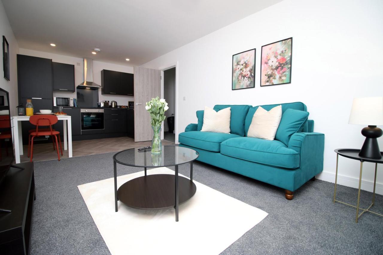 New Modern By Ekliving Luxe Cardiff