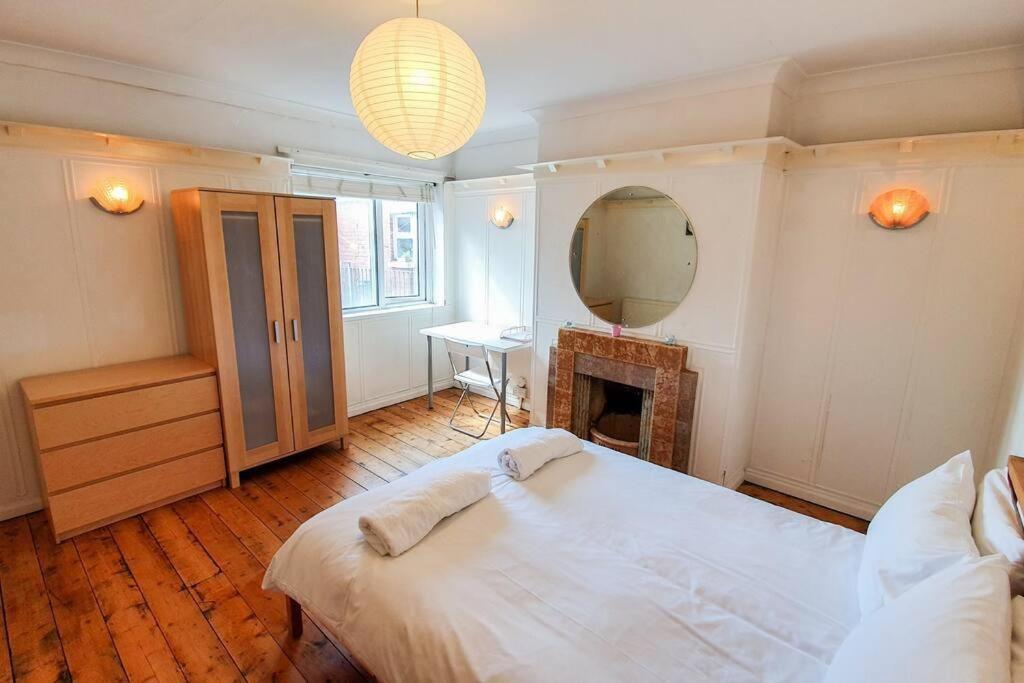 Free Parking-central Location Apartment *