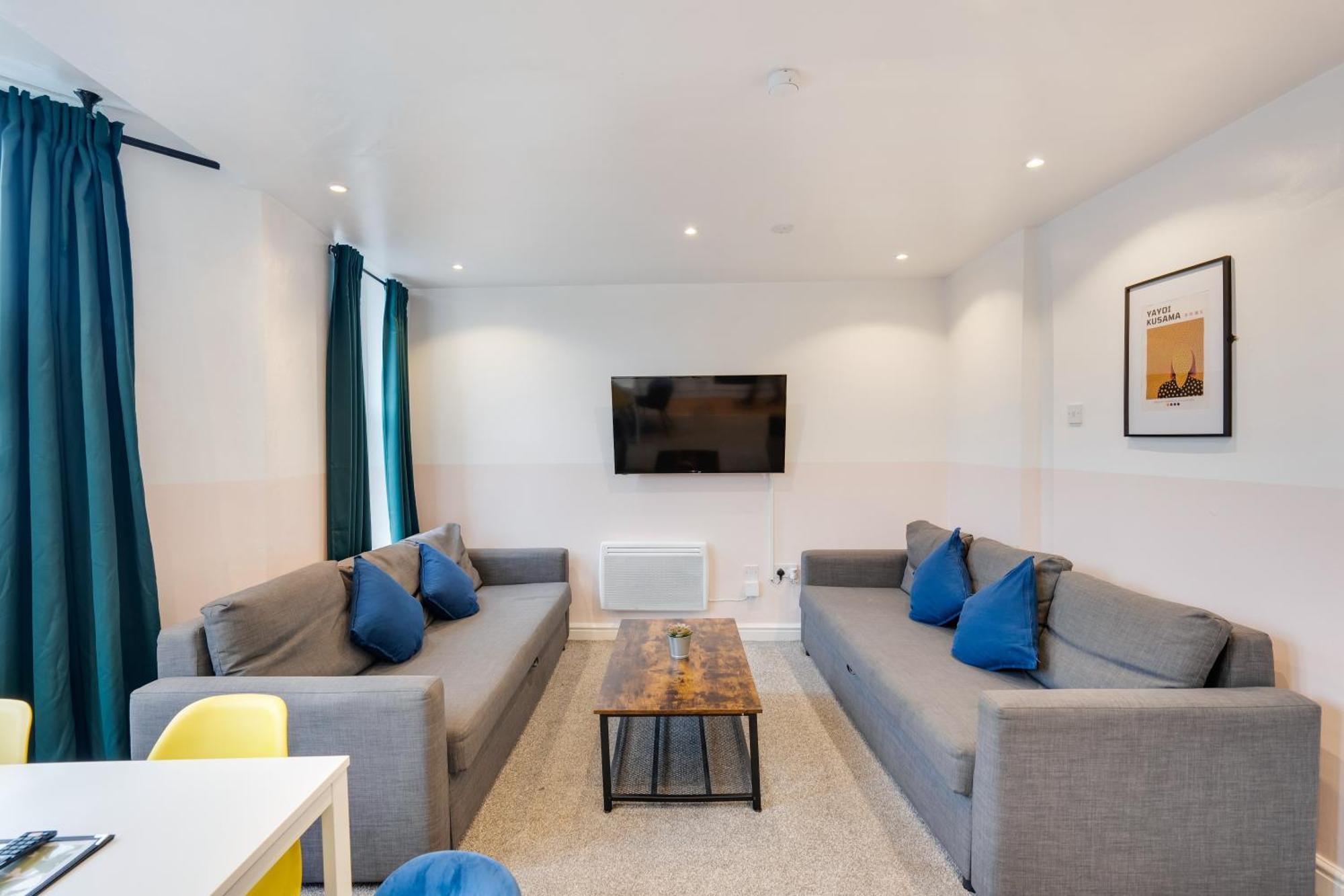 Apartment Duplex For Up To 13 Near Centre