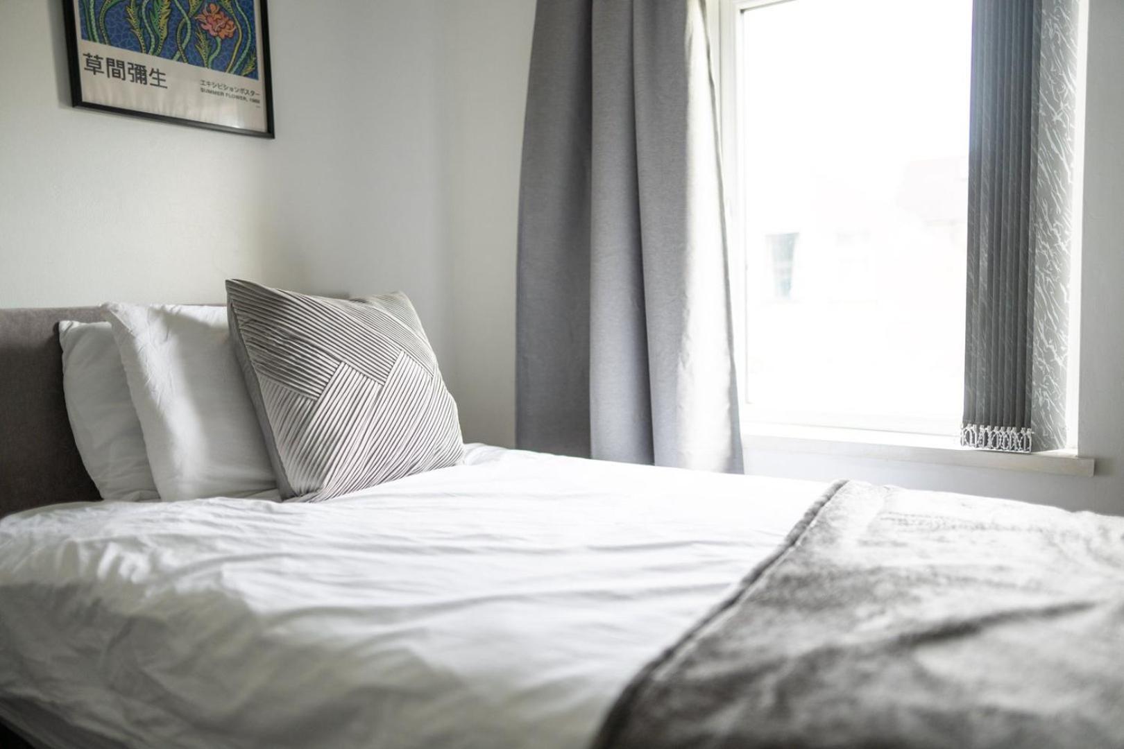 Guest house Spacious 4-bedroom | Pool Table *