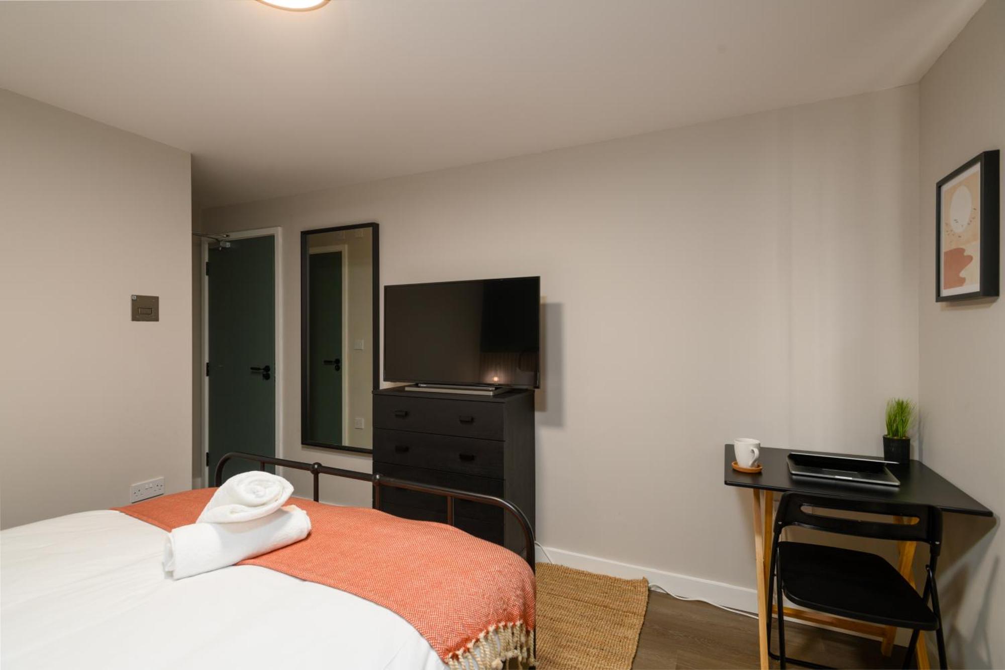 Guest house Benjamin By Koya Homes - 3 Double Bedroom Apartment, Centre, Free Parking