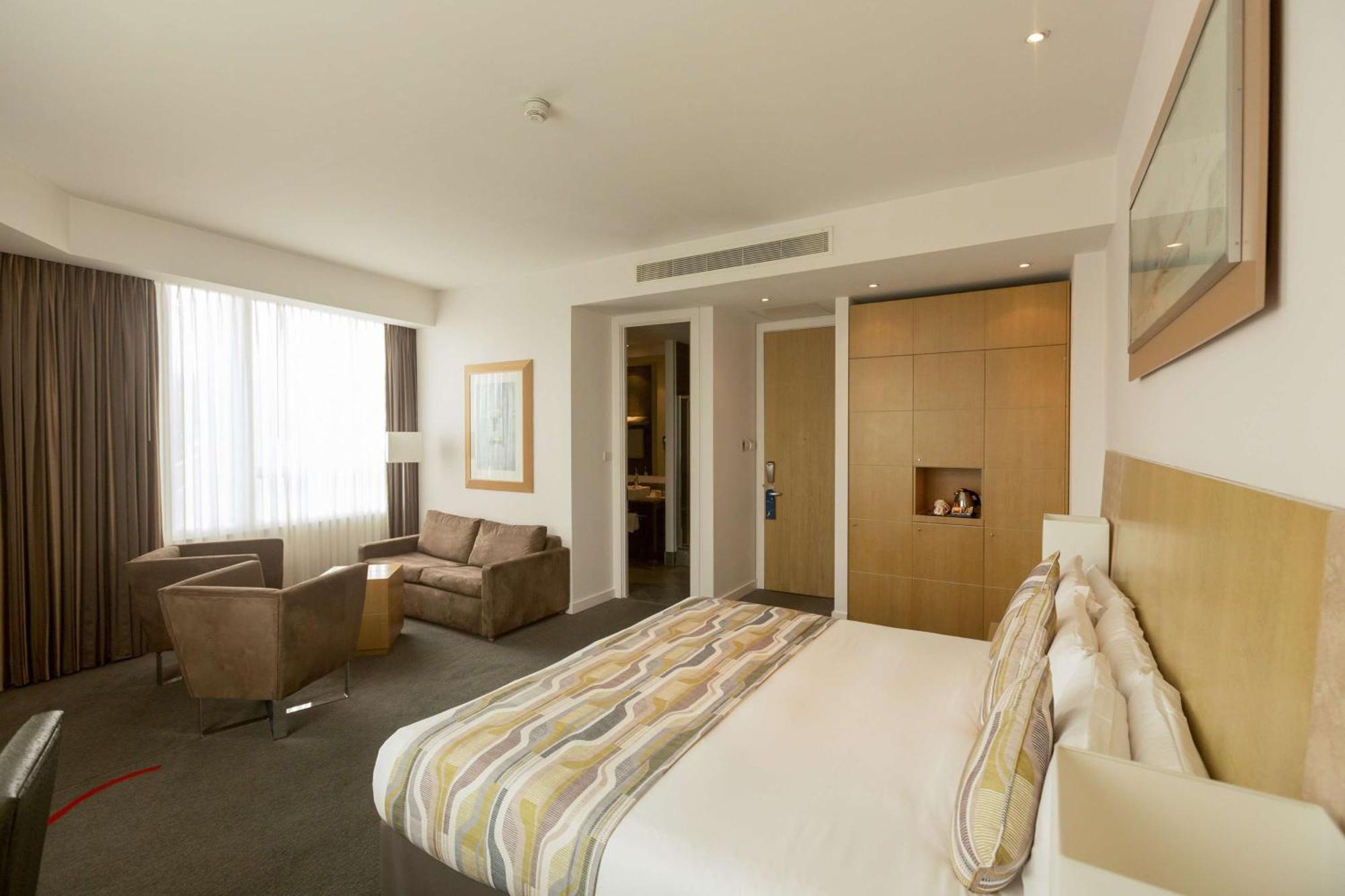 Hotel Park Plaza 4*