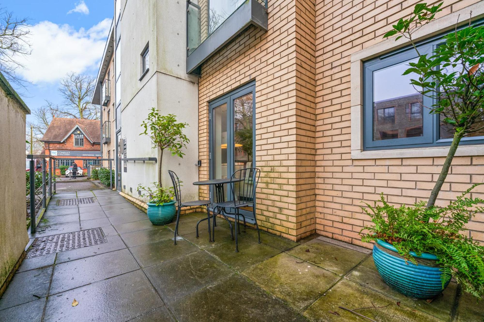 Sophia Gardens Apartment Apartment *