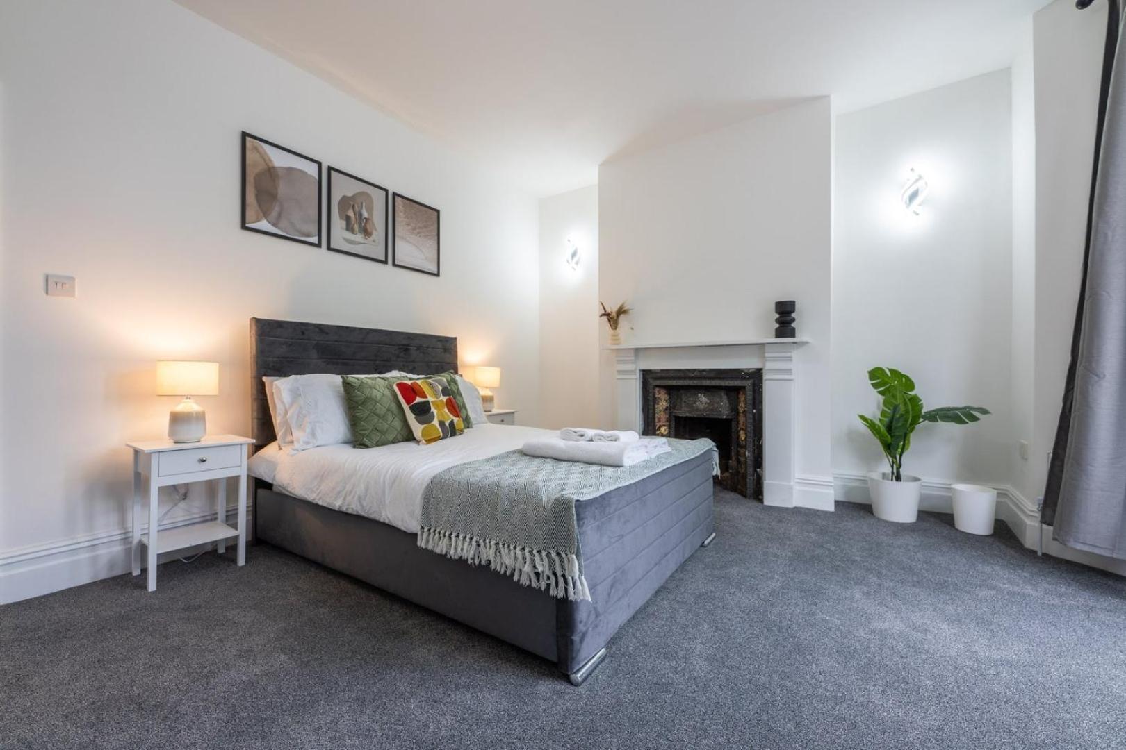 Smart Tv | Wifi | Free Parking *