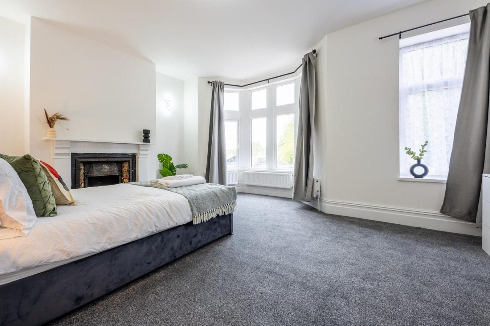 Smart Tv | Wifi | Free Parking Guest house Cardiff