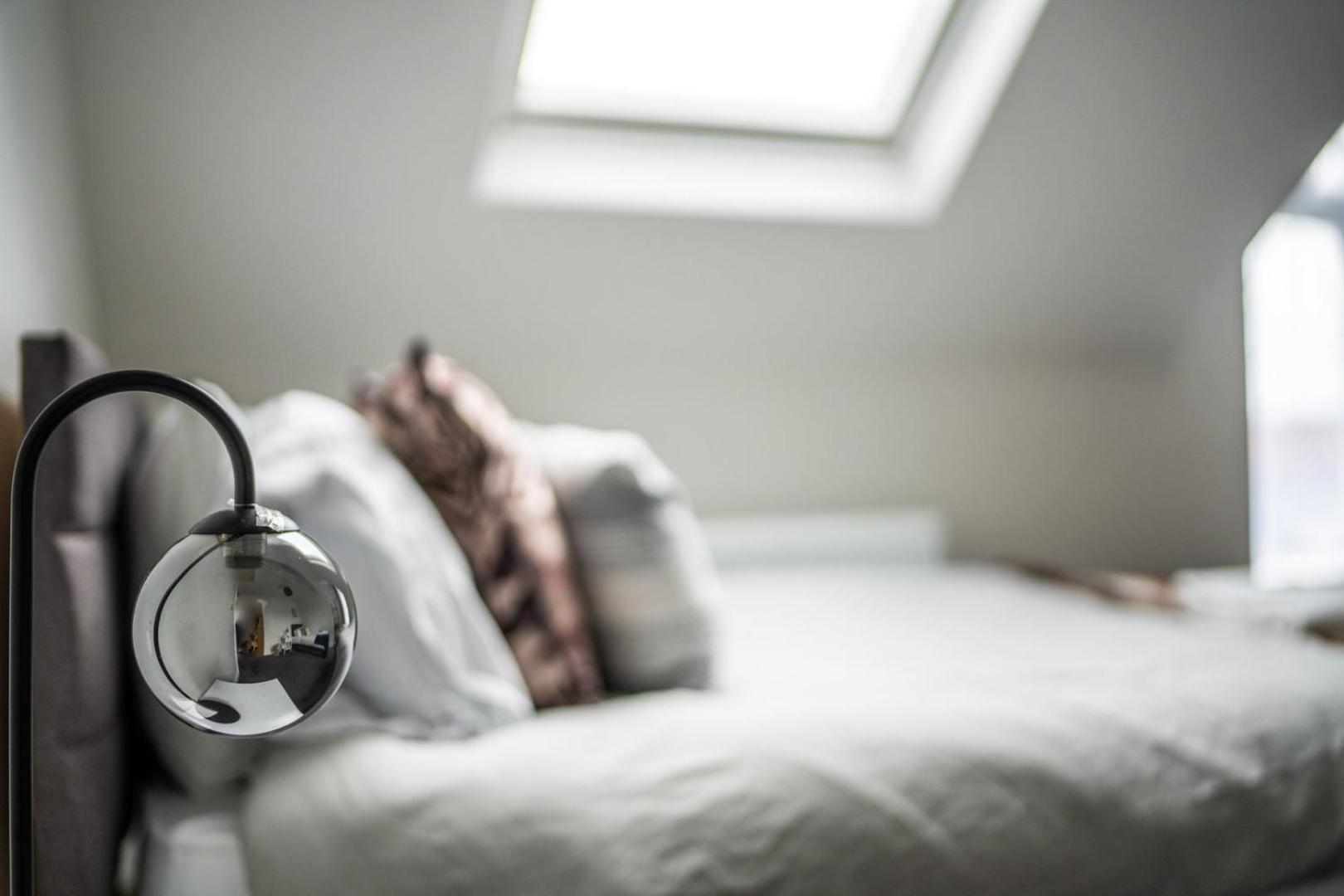 Smart Tv | Wifi | Free Parking Guest house Cardiff