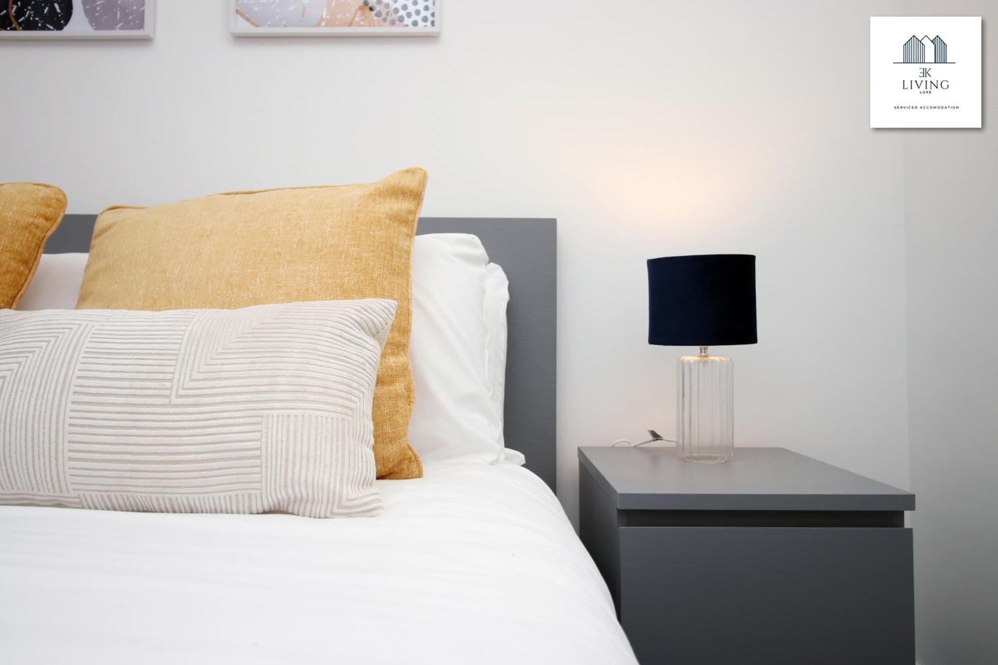 New Modern By Ekliving Luxe Cardiff