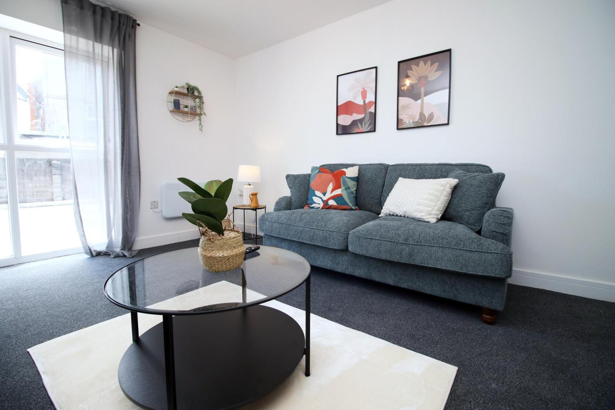 New Modern By Ekliving Luxe Apartment