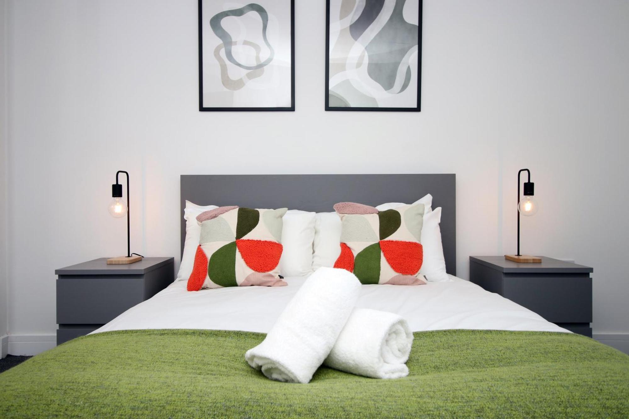 Apartment New Modern By Ekliving Luxe Cardiff