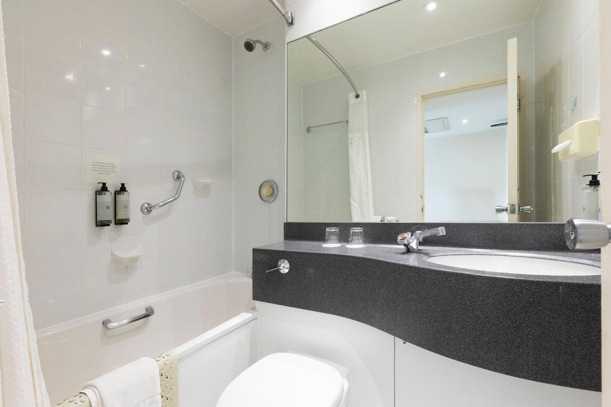 Centre By Ihg Hotel Cardiff