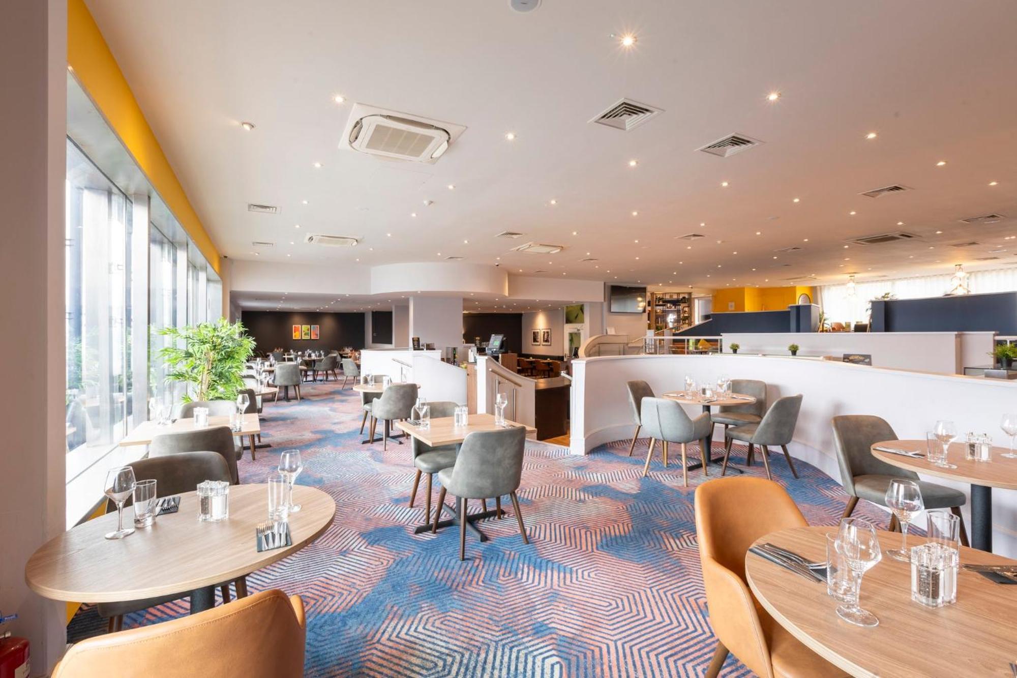 Centre By Ihg 4* Cardiff