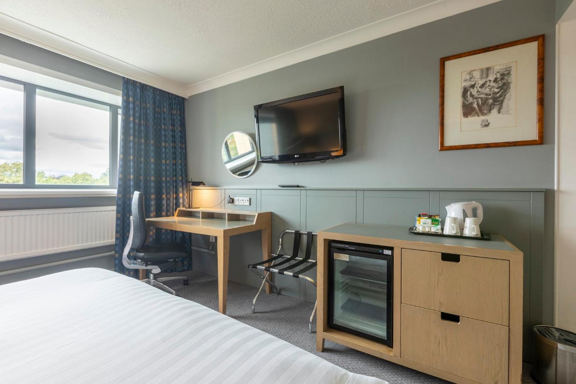 Centre By Ihg Hotel