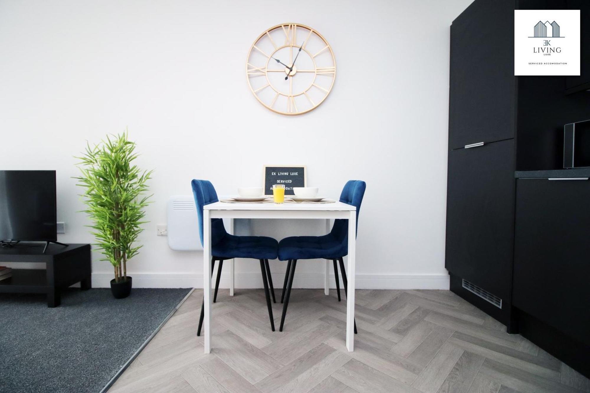 New Modern By Ekliving Luxe Cardiff