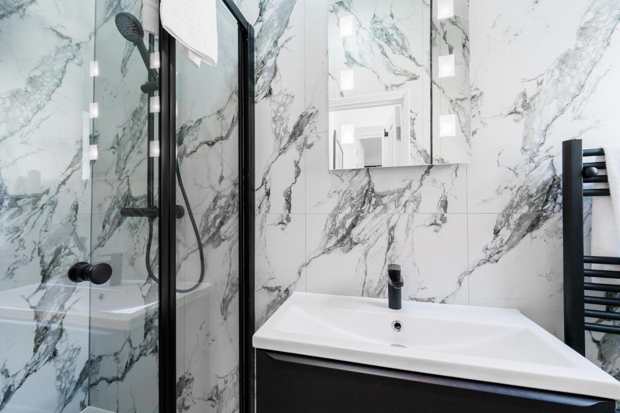 Ty Ayla Premier - Roath Park Apartment Cardiff