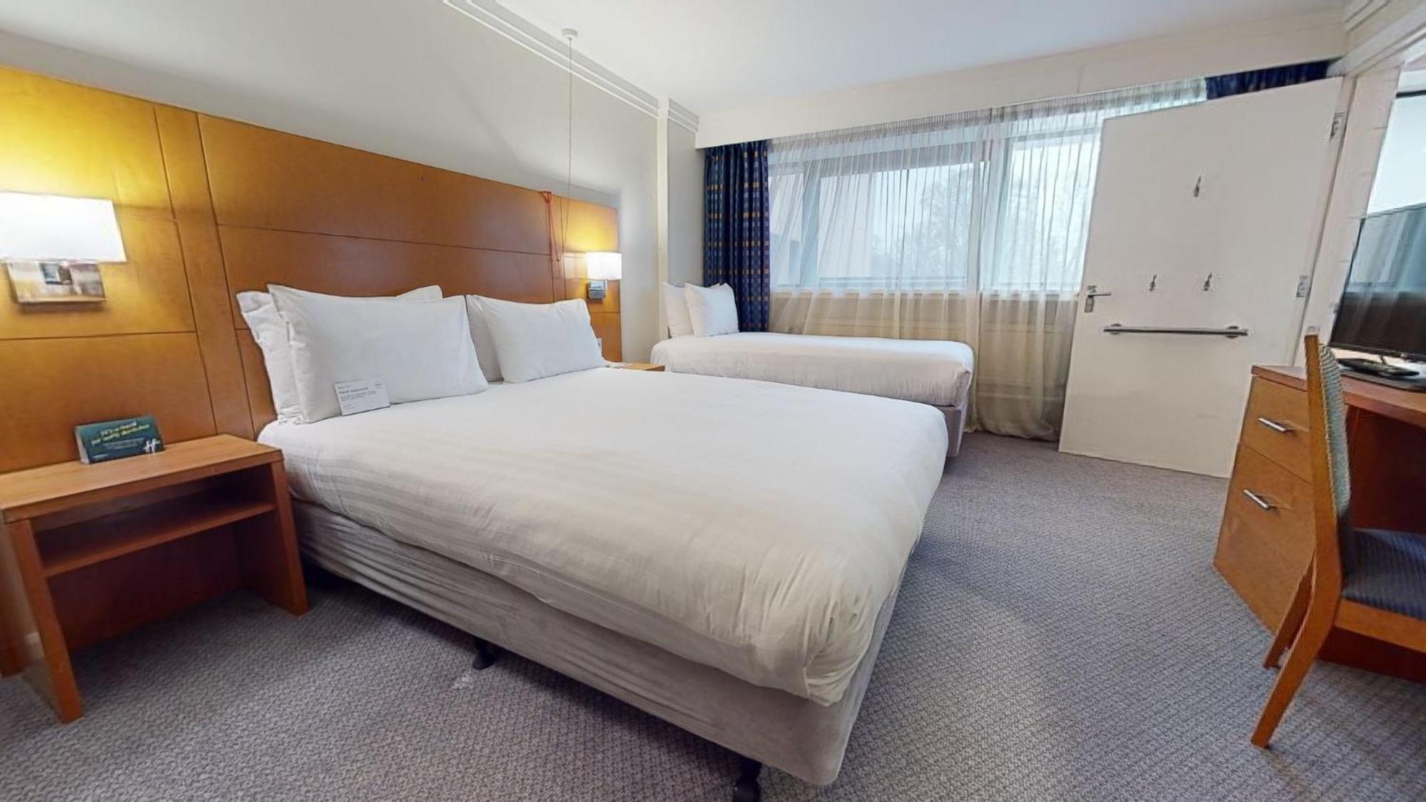 Centre By Ihg 4*