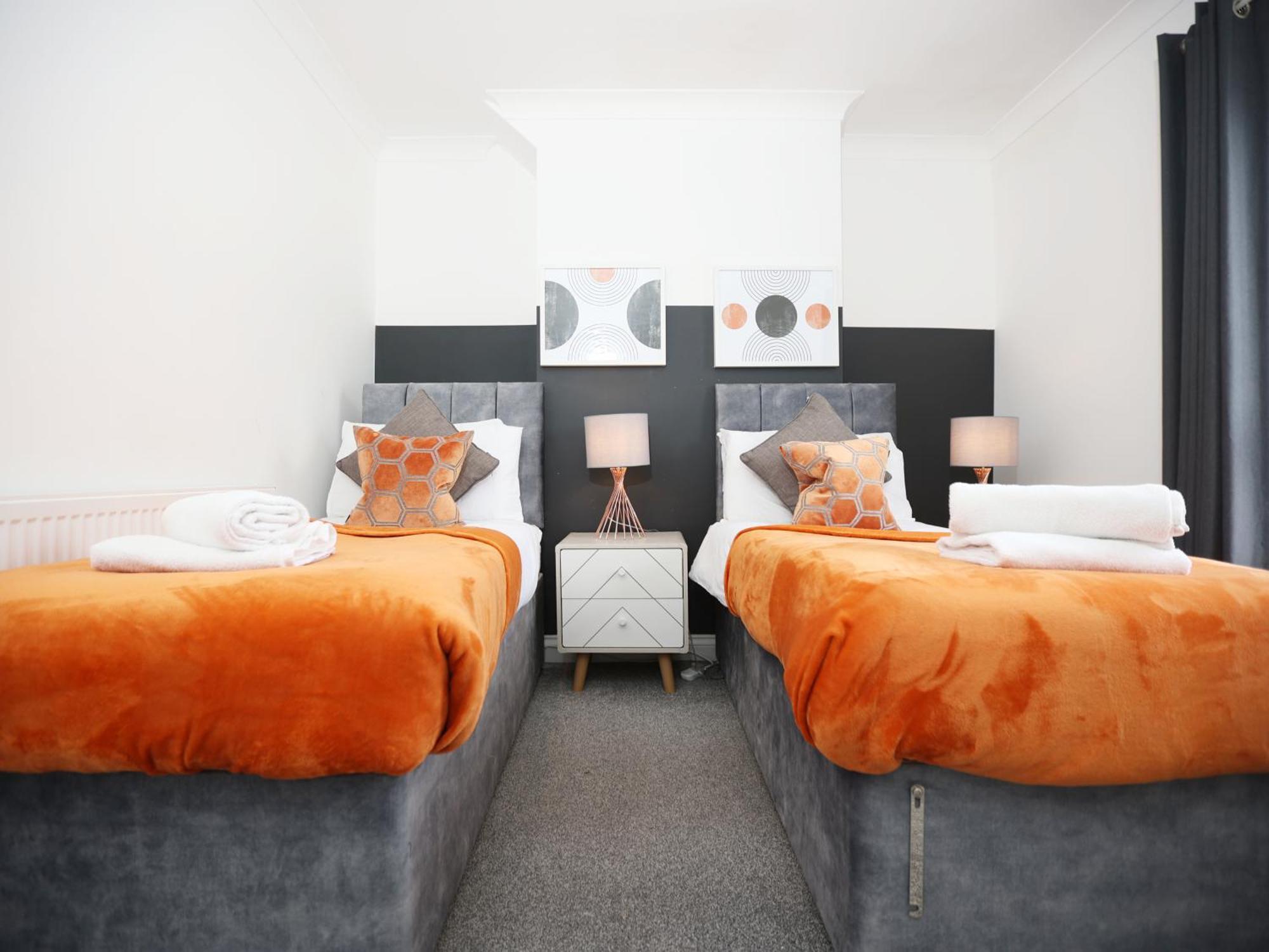 Apartment Kerry Croy - Lovely House, Fantastic Location With Free Parking, Perfect For Contractors And Workers Cardiff