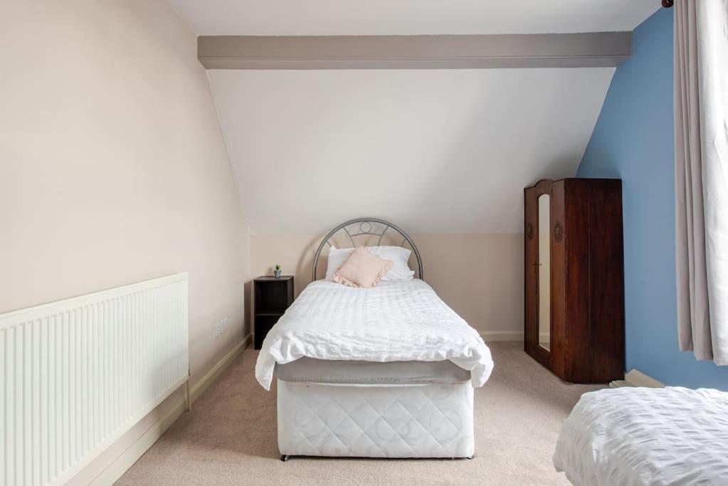 Ninian Park Road Holiday home