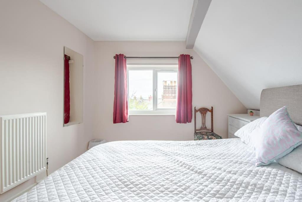 Ninian Park Road Holiday home