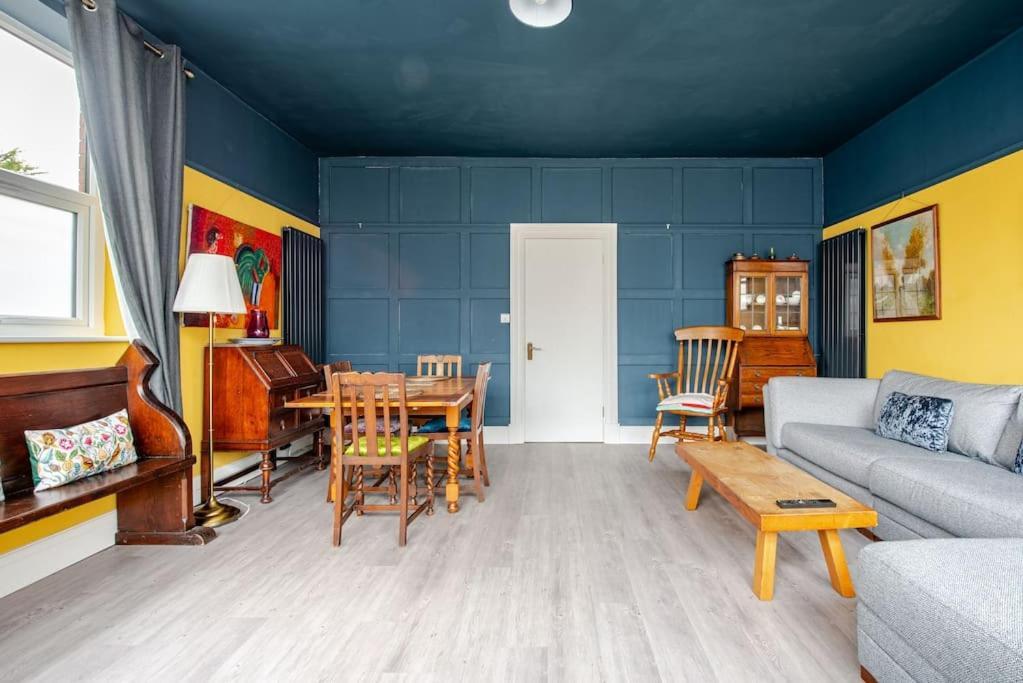 Ninian Park Road Holiday home *