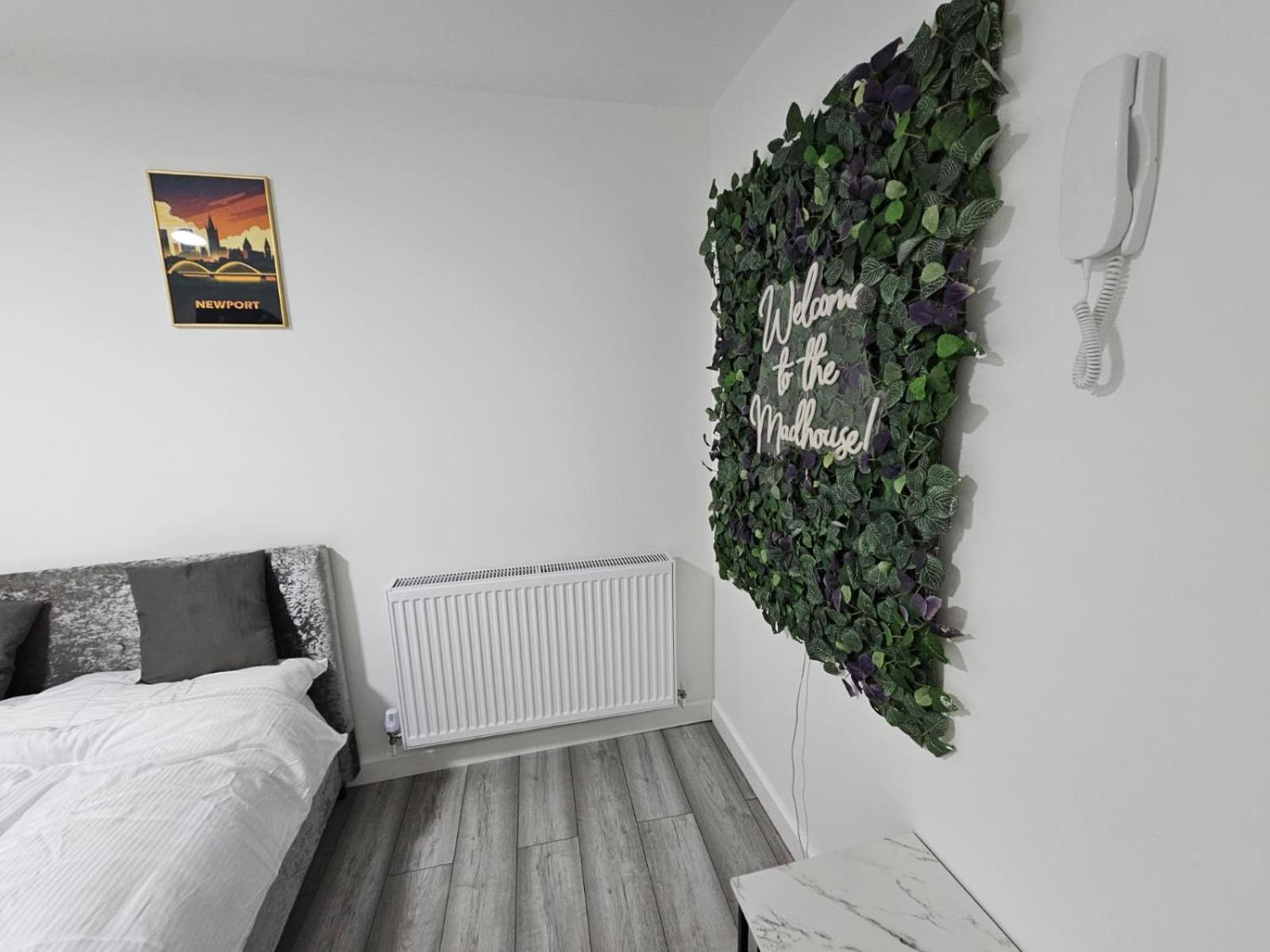 Cosy - Garden Lounge * Cardiff