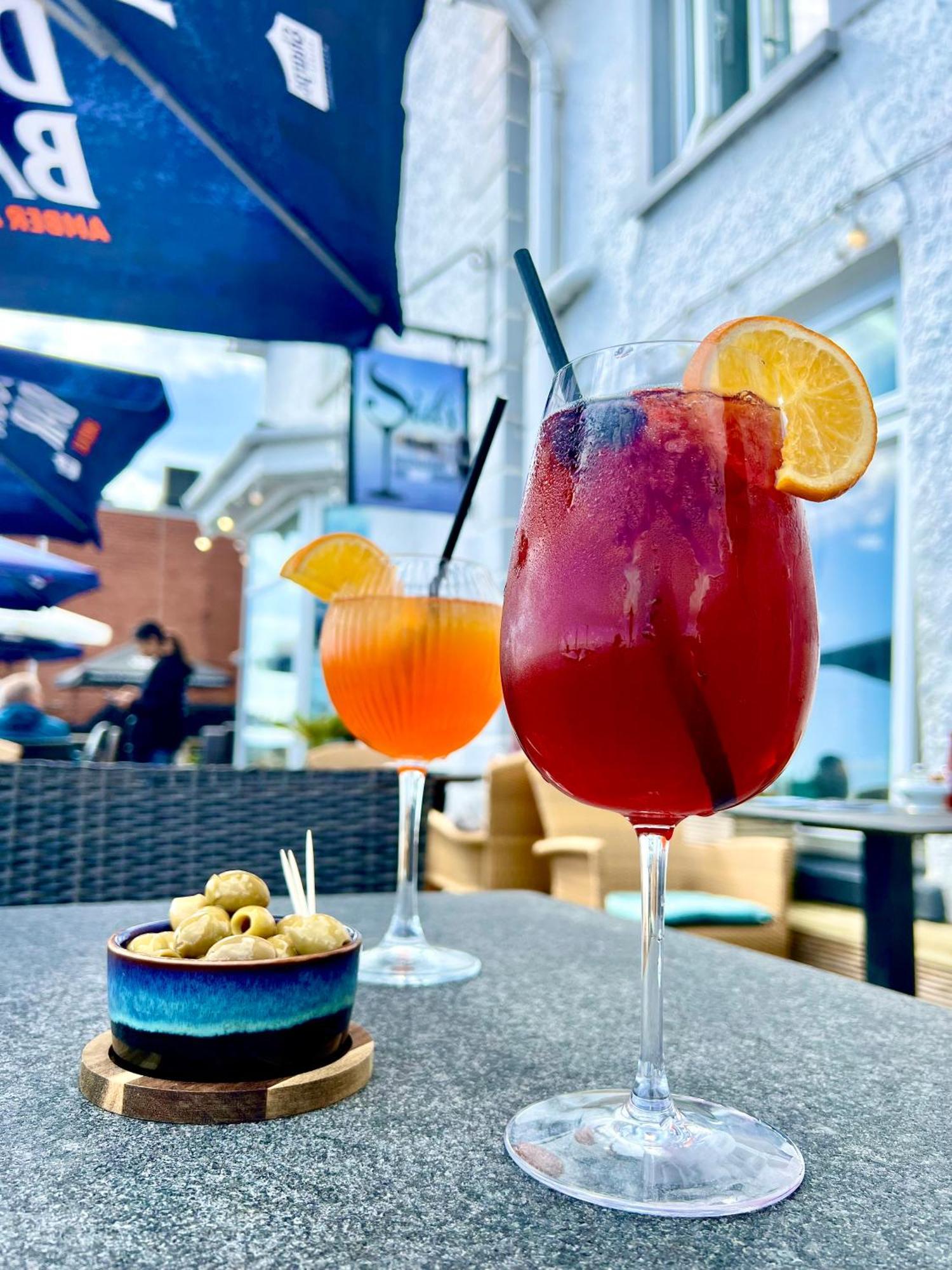 Hotel Sids Restaurant And Bar With 3*