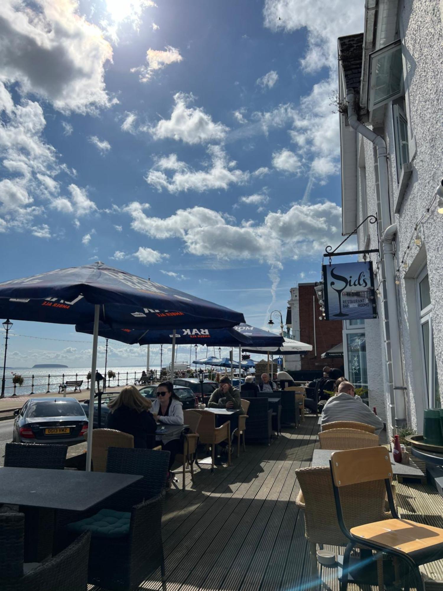 Sids Restaurant And Bar With 3* Cardiff