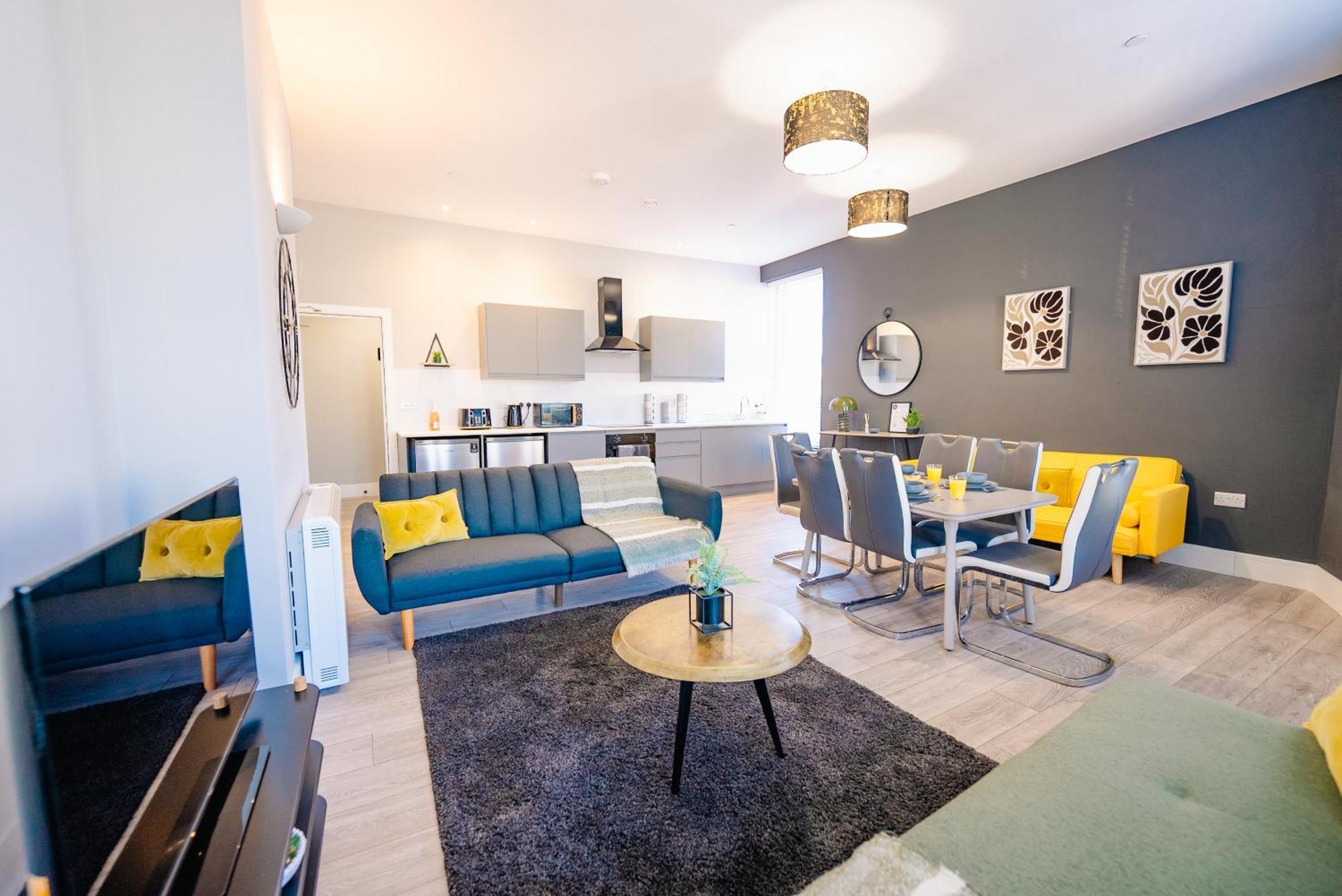 Apartment Luxury Spacious 2-bed & High Ceiling