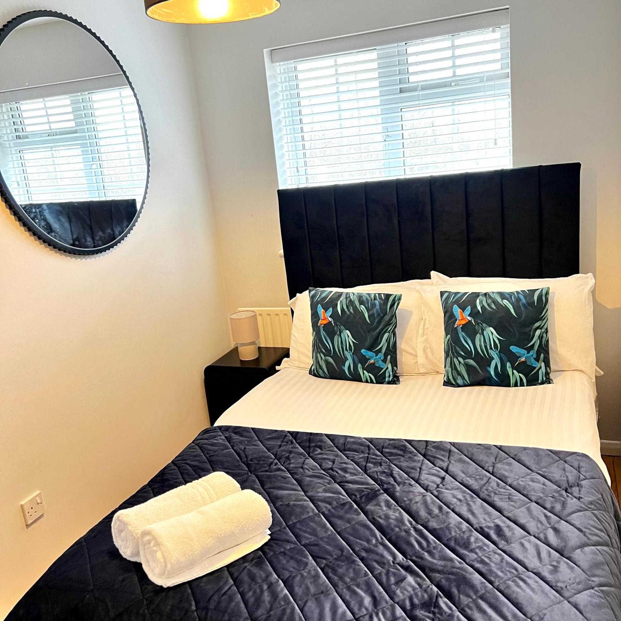 Centre House - Pet Friendly - Free Parking - 2 Bedroom - Large Garden * Cardiff
