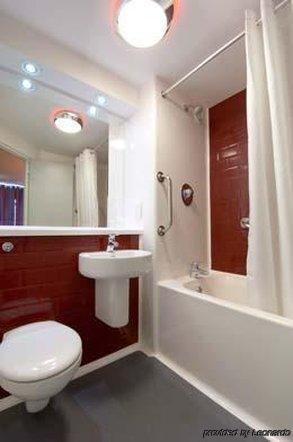 Travelodge Atlantic Wharf Hotel Cardiff