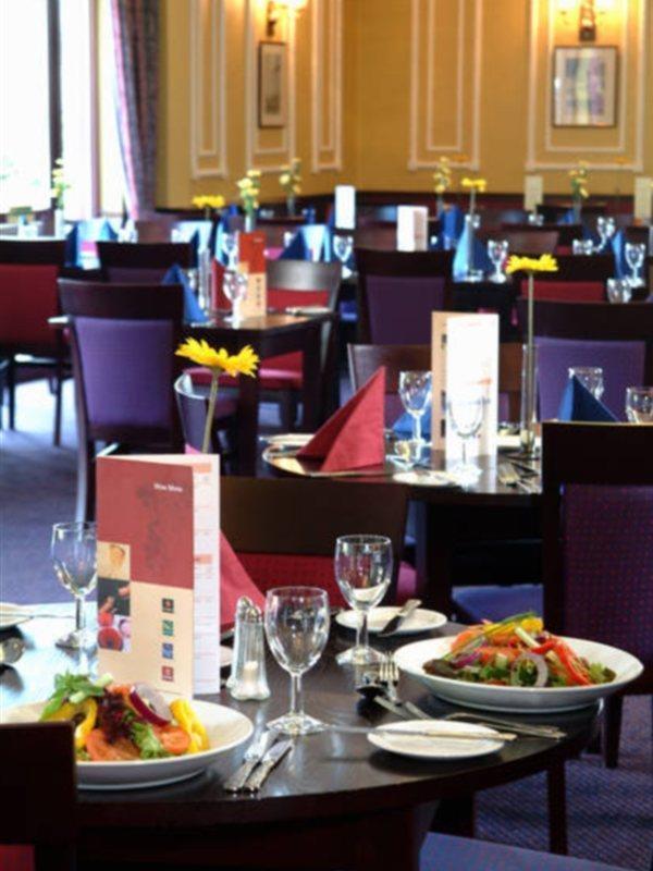 North M4 Jct 32, An Ihg Cardiff