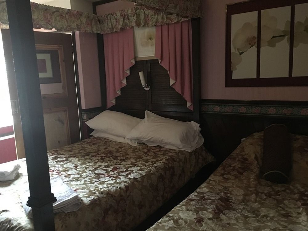 144 Cathedral Road Guest house Cardiff