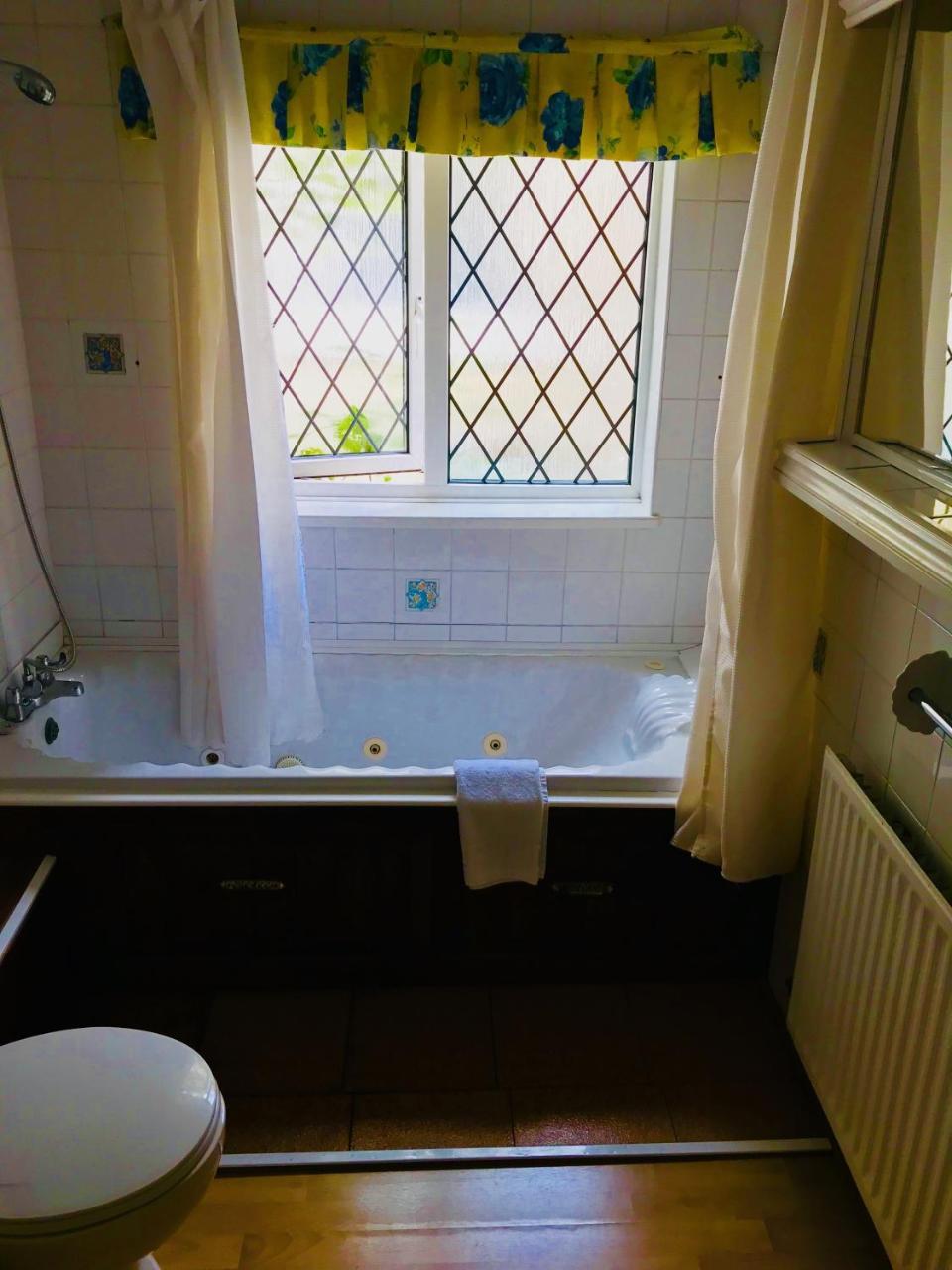 144 Cathedral Road Cardiff