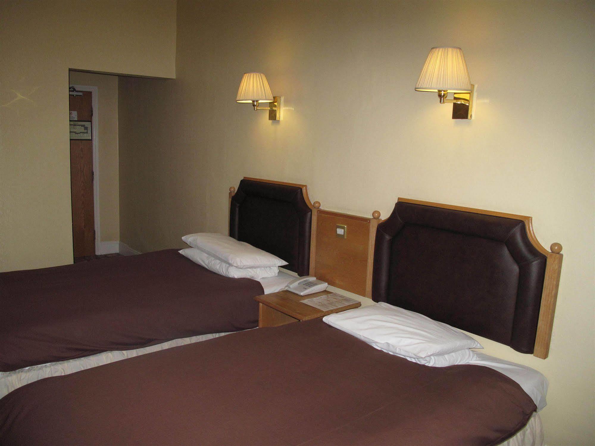 Sandringham 2* Cardiff