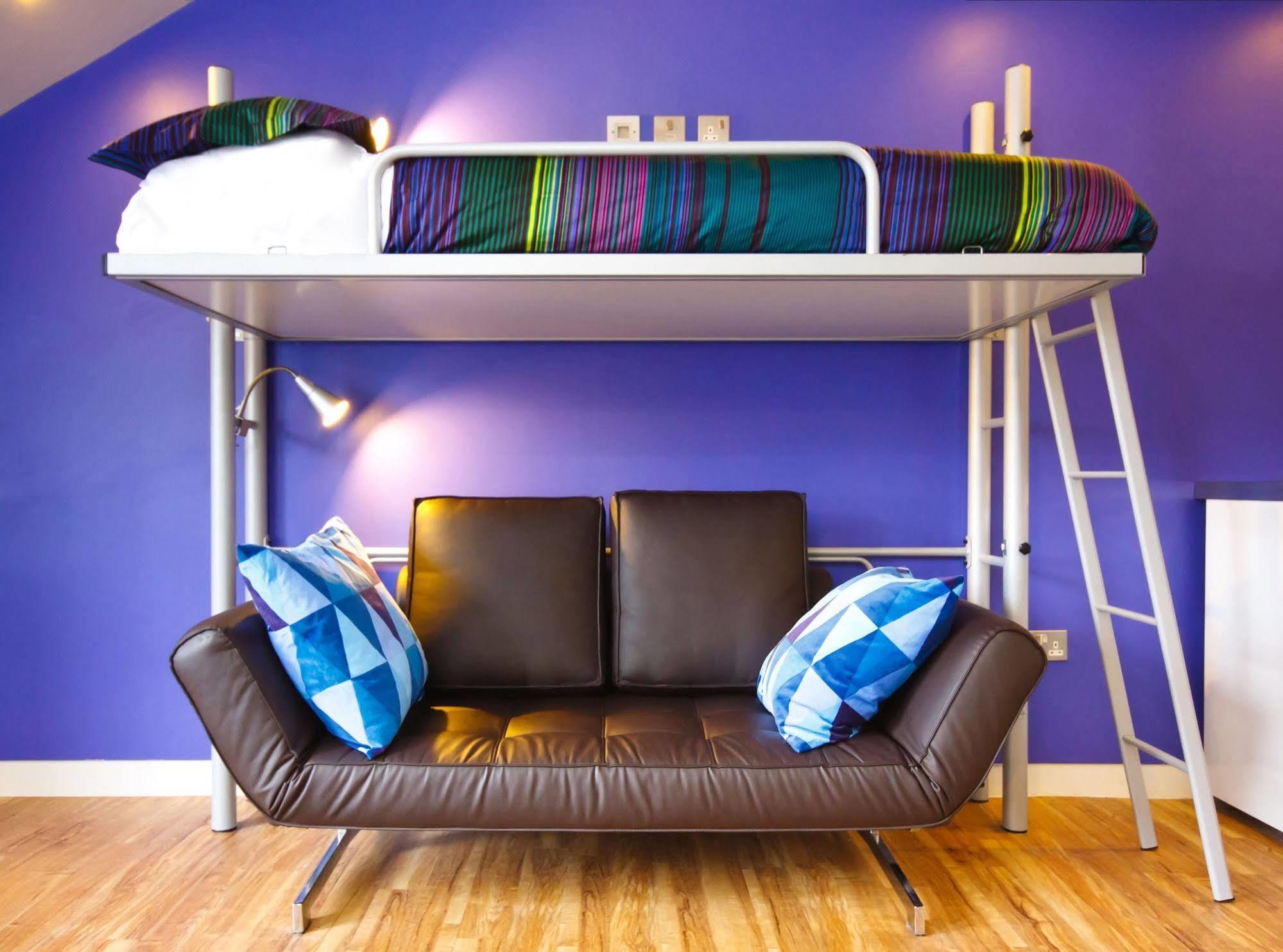 Nosda Studio * Cardiff