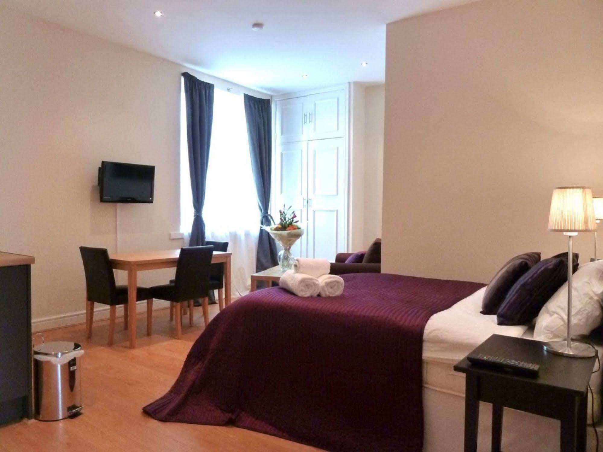 Artisan Quarter Apartment *
