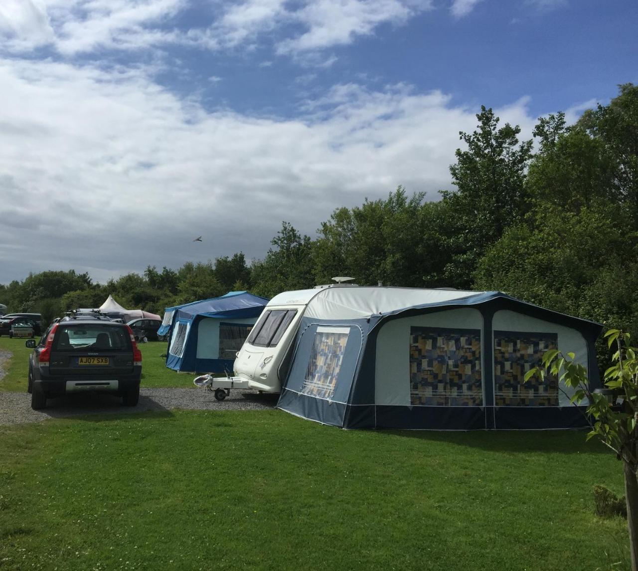 Campsite Y Cwt Bach Cardiff