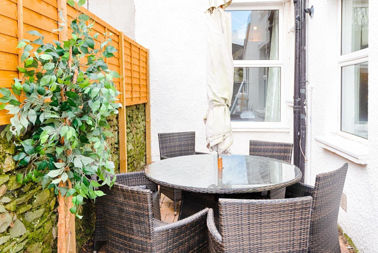 Willows-cardiff Guest house