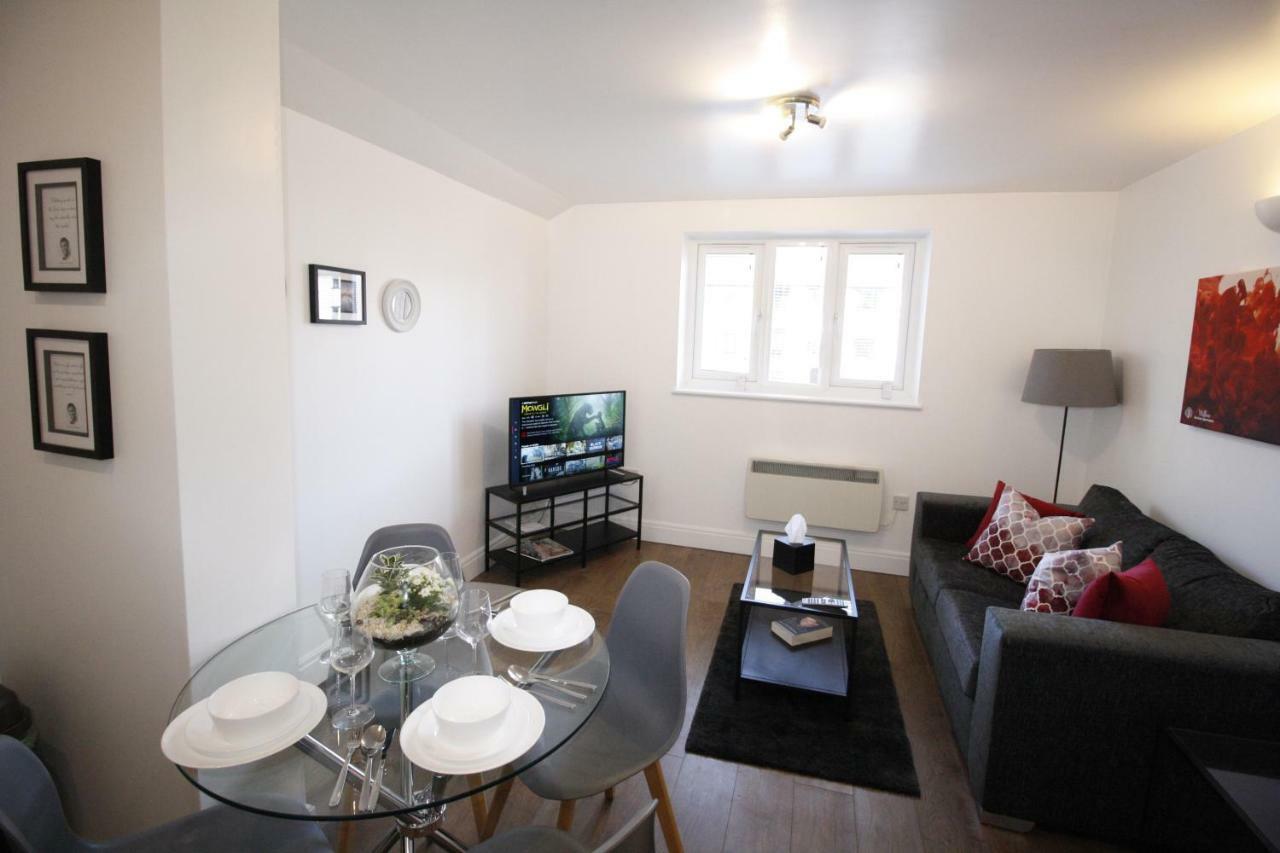 Willow Serviced - 37 Apartment