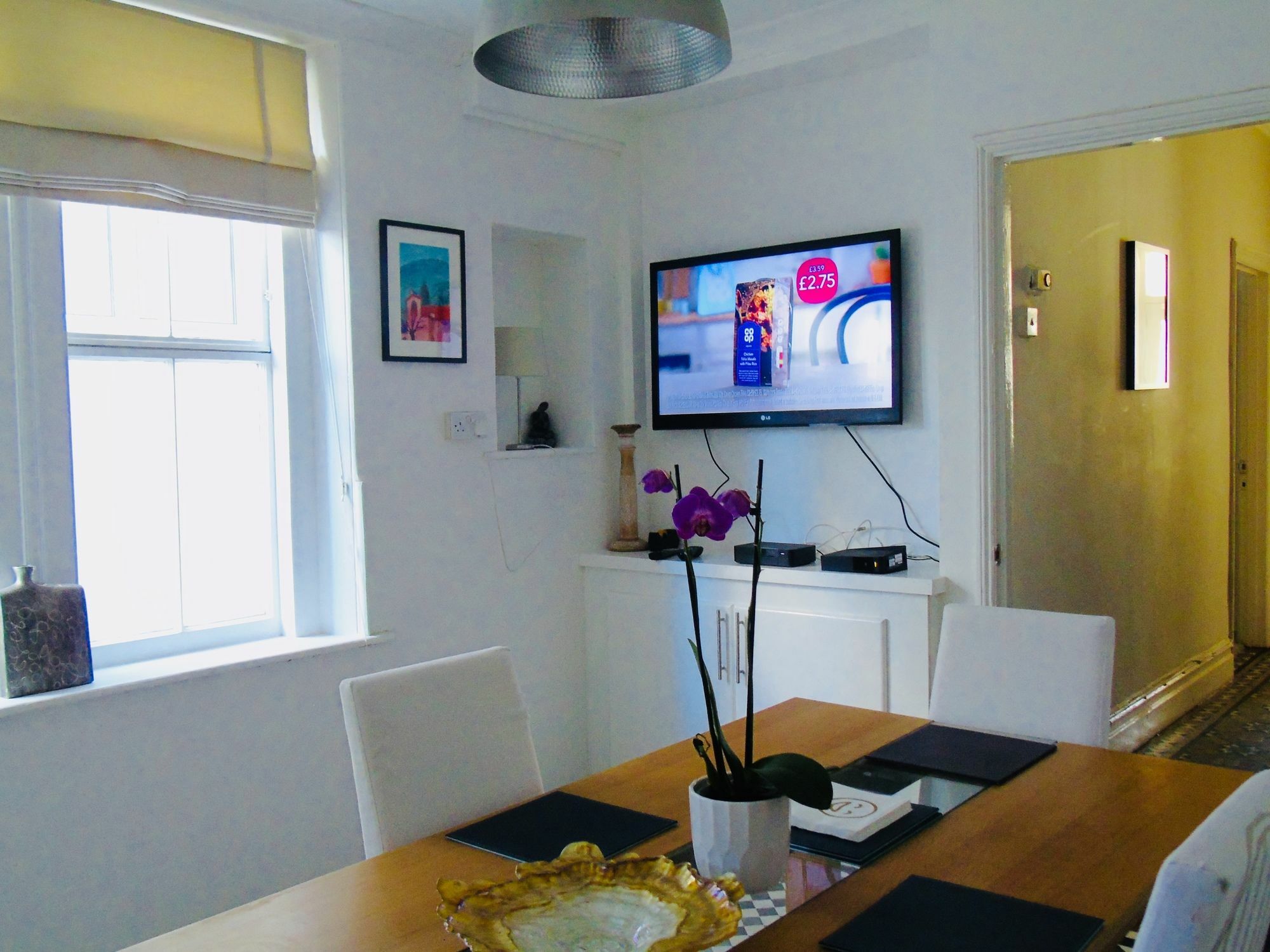 Willows - 3* Cardiff