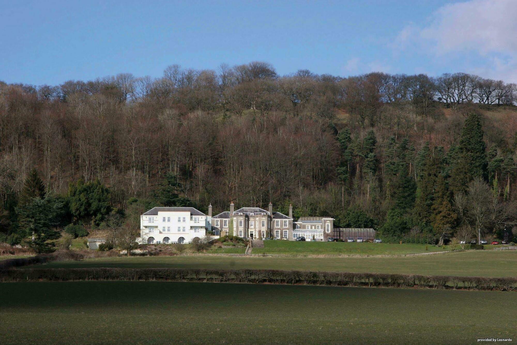 New House Country Hotel