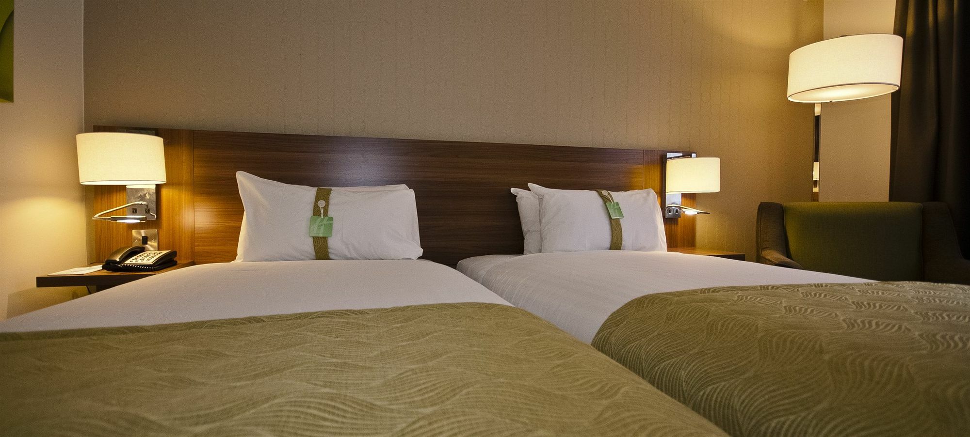 North M4 Jct 32, An Ihg Hotel Cardiff